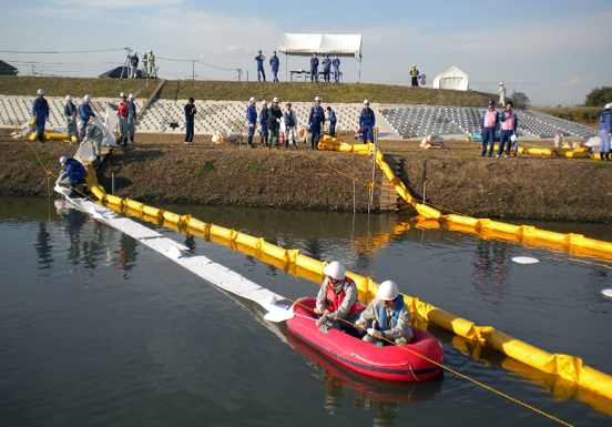 2013年　江戸川河川事務所　水質事故対策訓練2