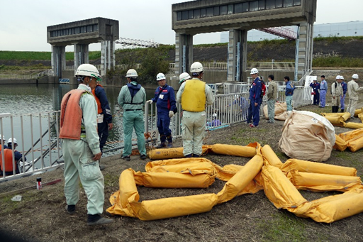 2016年10月　江戸川河川事務所　水質事故訓練2