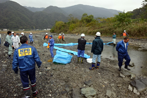 2016年11月　富士川　水質事故対策訓練1